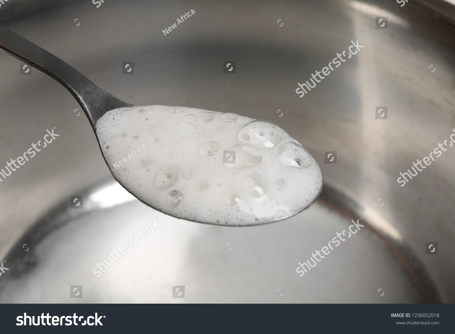 boiling baking soda and vinegar