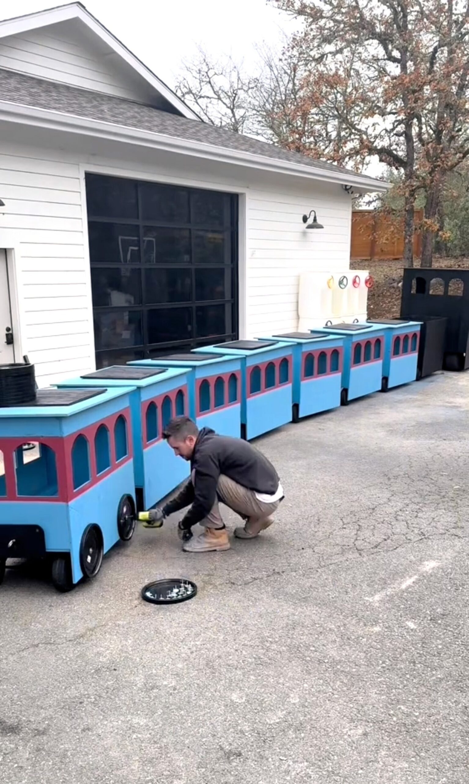 Dad Goes Viral After Building DIY Polar Express Train For Daughter ABC News Dad Goes Viral After Building DIY Polar Express Train For Daughter ABC News
