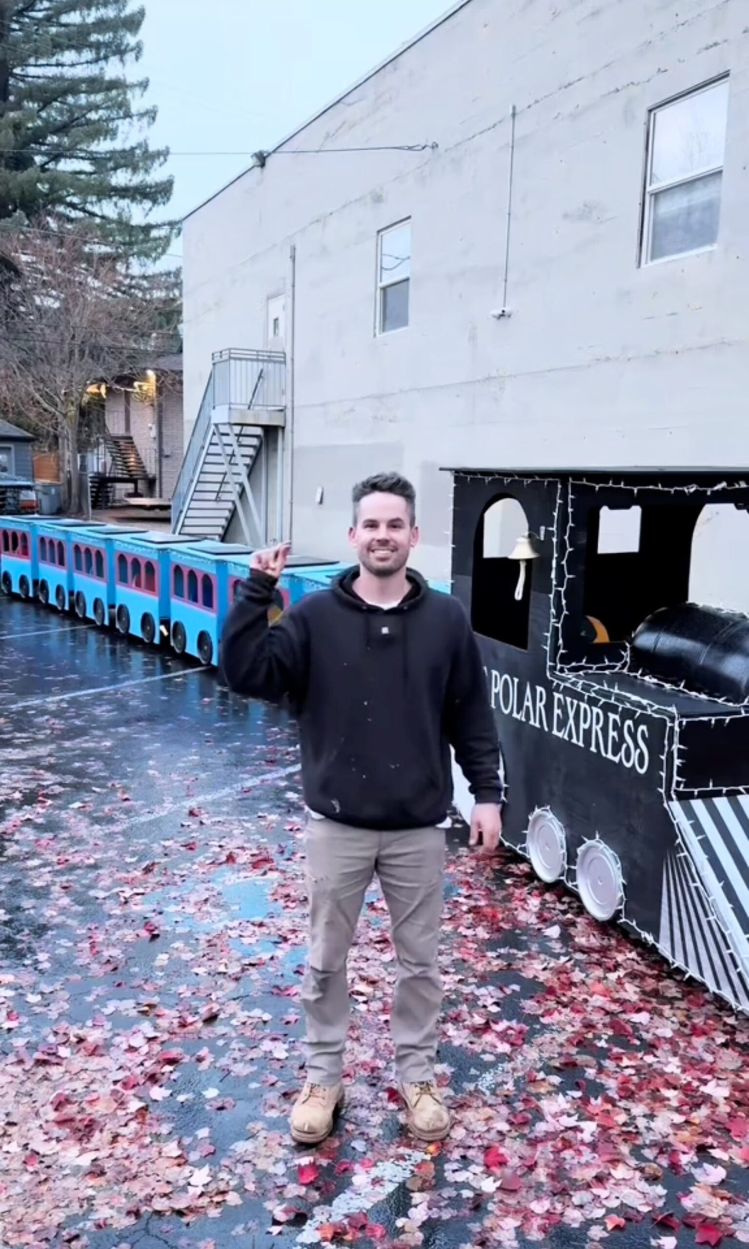 Dad Goes Viral After Building DIY Polar Express Train For Daughter ABC News Dad Goes Viral After Building DIY Polar Express Train For Daughter ABC News